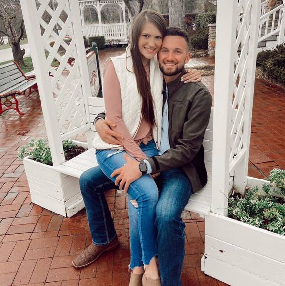 Meet your Posher, Lauren - Picture 1 of 1